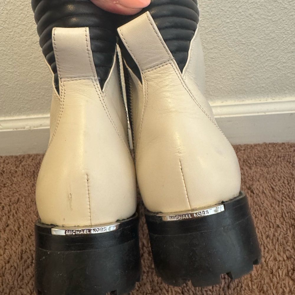 Michael Kors Bastian Lace Up Leather Combat Boots Cream Moto 8.5 - Picture 6 of 9